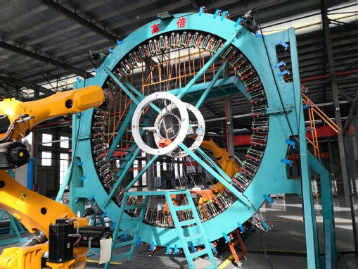 巧夺天工“编织”科技外衣 东华这支科研团队让冬奥会火炬真正“飞扬”起来