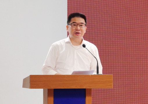 “丝绸之路与丝绸艺术”学术论坛暨《敦煌丝绸艺术全集》发布会在校举办